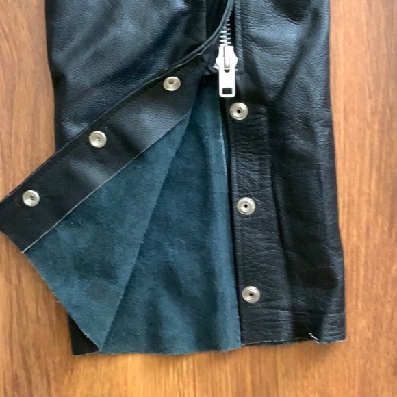Black Leather Motorcycle Riding Chaps - Picture 6 of 6